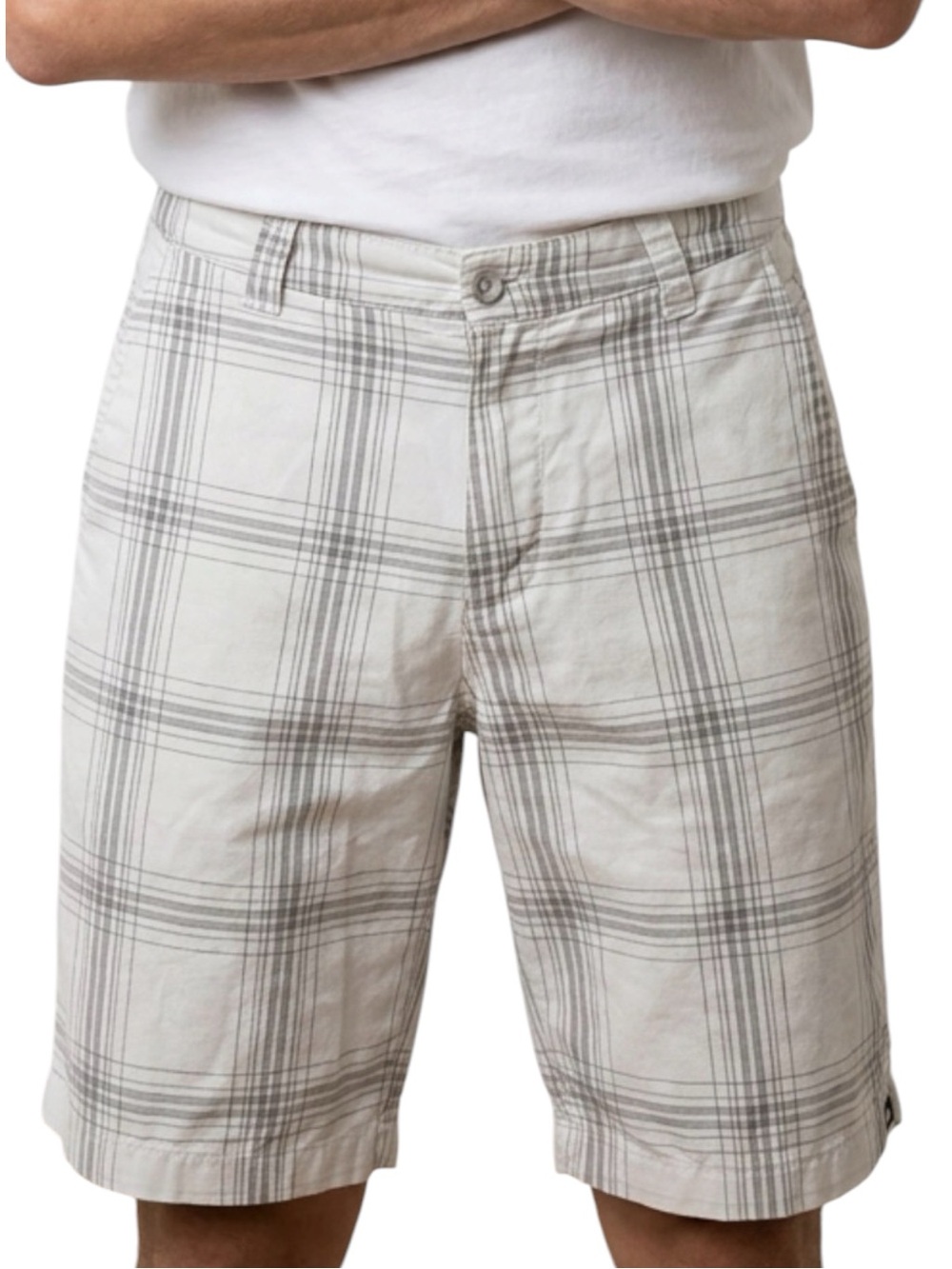 Men’s quiksilver shorts, 2 front. 2 back pockets, zip/button closure, sz 30